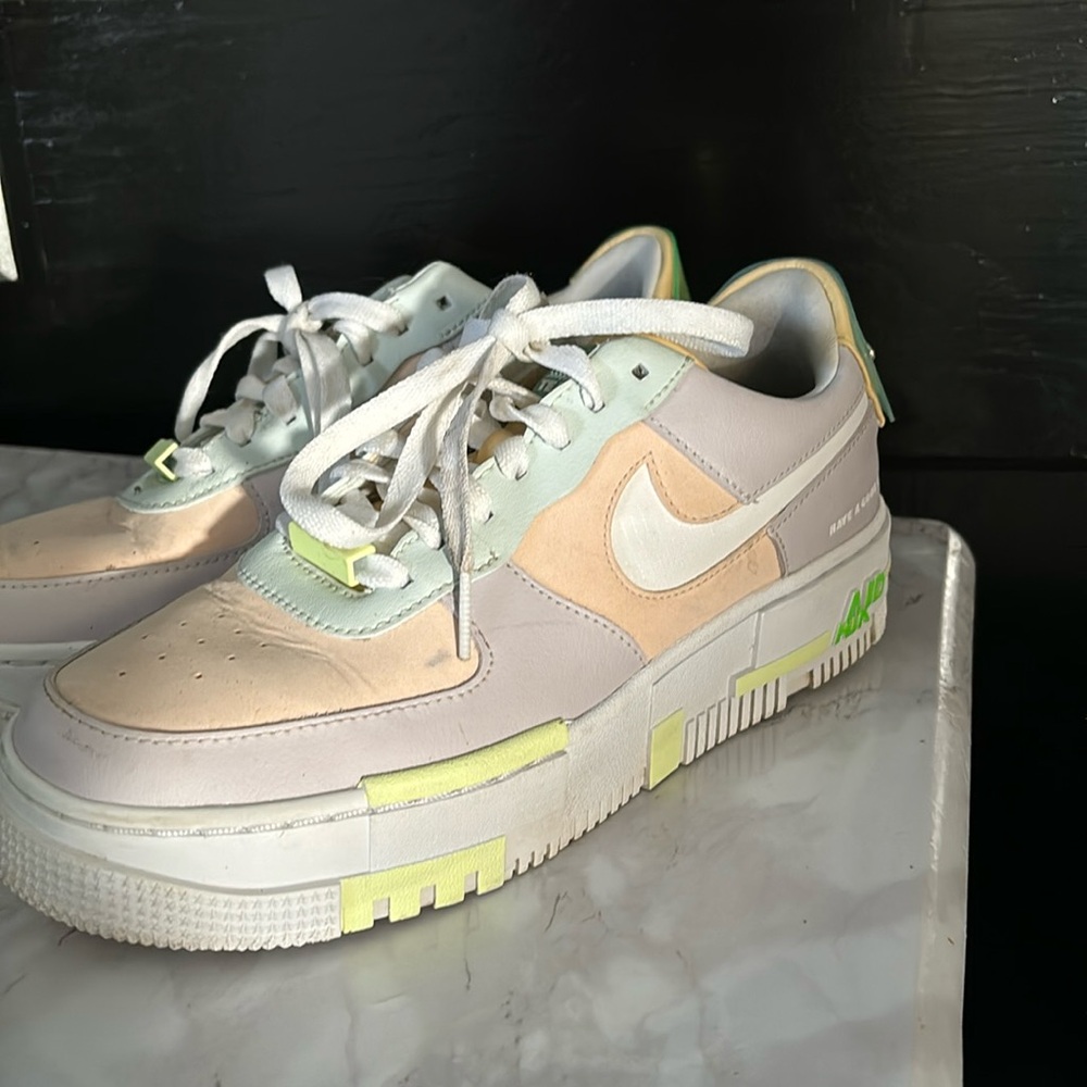 Air Forces - image 1